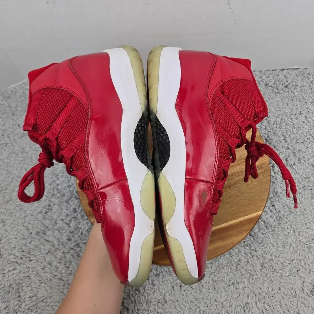 Jordan Mens 10.5 Retro 11 Retro Win Like 96 Red Patent Leather Athletic Sneaker